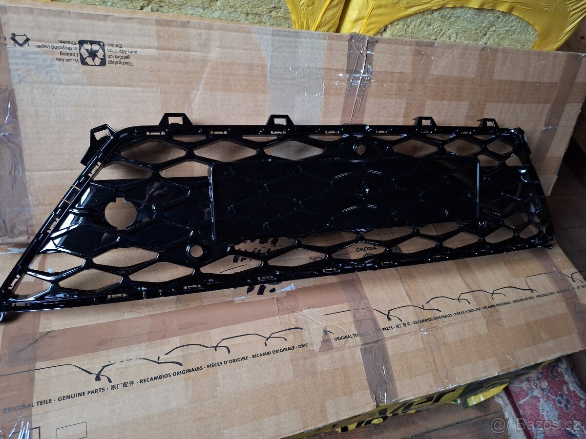 Mřížka nárazníku Seat Ateca Cupra - nová - 5