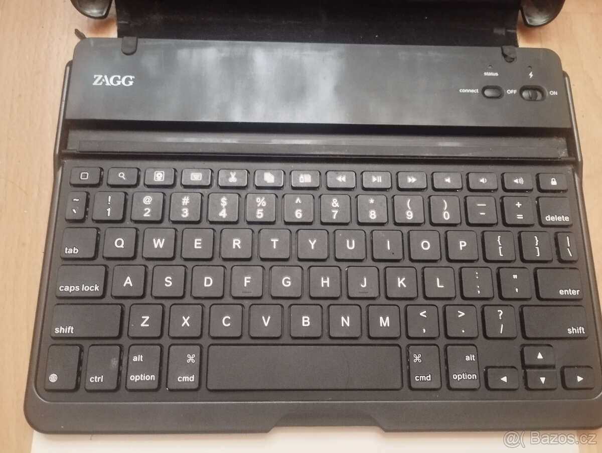 Prodám pouzdro s klávesnicí ZAGG Folio - 5