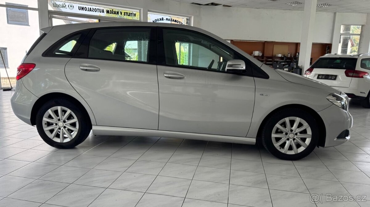 Mercedes-Benz B180CDi // servis pouze v MERCEDES-BENZ - 5