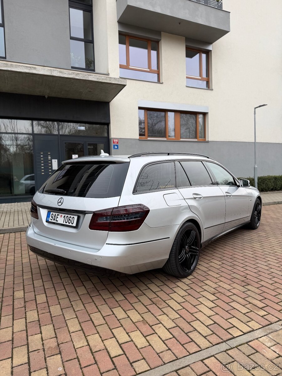 Mercedes-Benz W212 E250 CDI. - 5