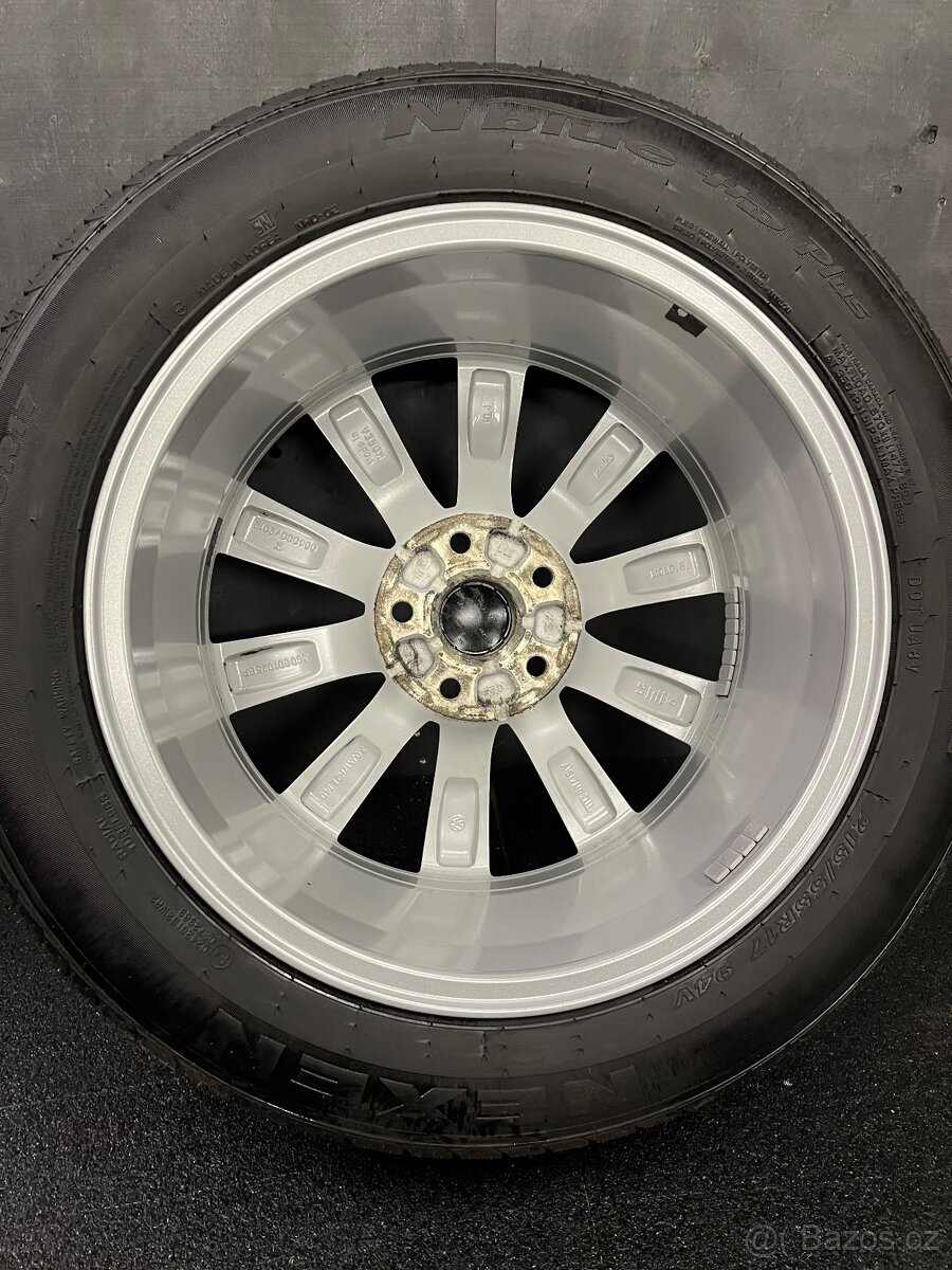 Originál alu 5x112 Passat 215/55/17 “London” - 5