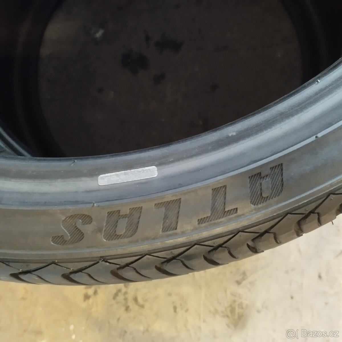 Letní pneu 255/30/19 Atlas - 5