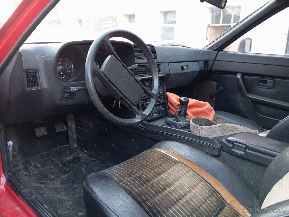 Porsche 924 - 5