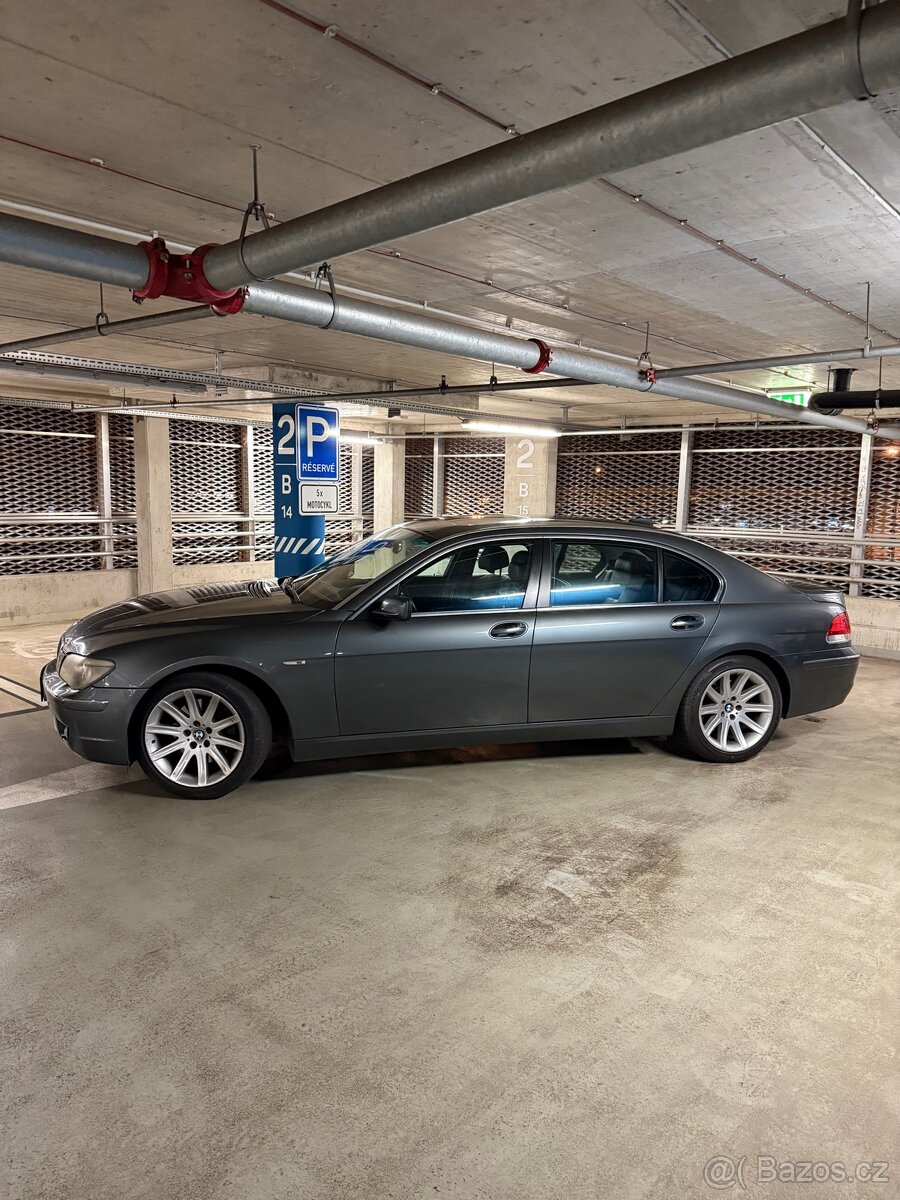 BMW 750Li - E65 V8 - 5