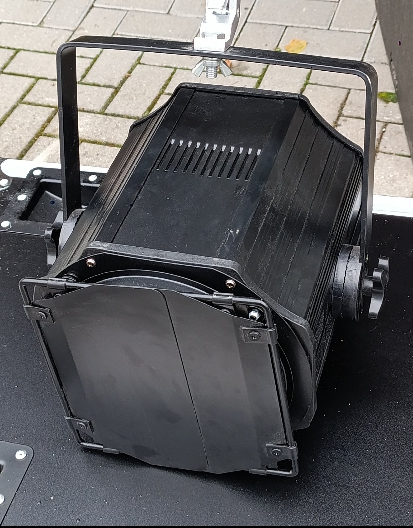 Profi LED COB 200wat na nasvícení kapely - 5