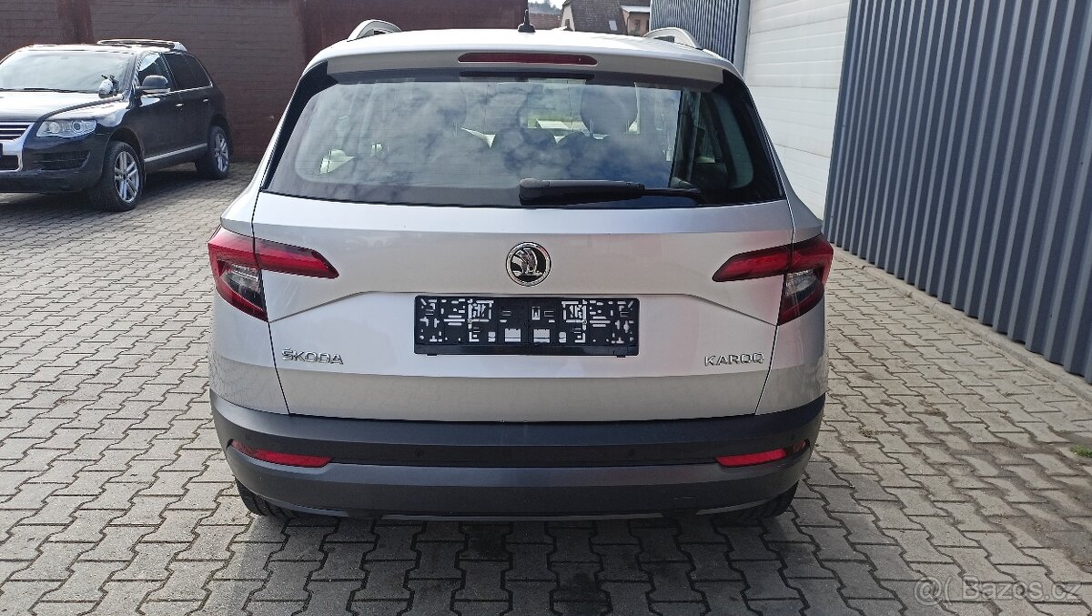 ŠKODA KAROQ 1,6 TDi DSG 2018 186t km pěkný,bez koroze - 5