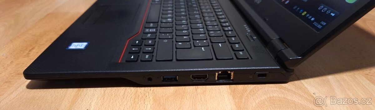 Notebok Fujitsu Lifebook e548 14" i5 8350U/8GB/250GB SSD/WI - 5