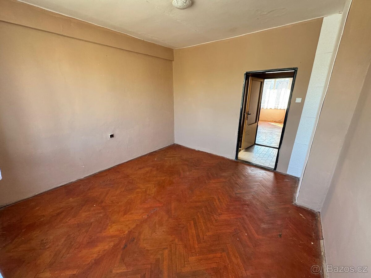 (734) Pronájem, byt 3+1, 77 m, 18, Vrbice - 5