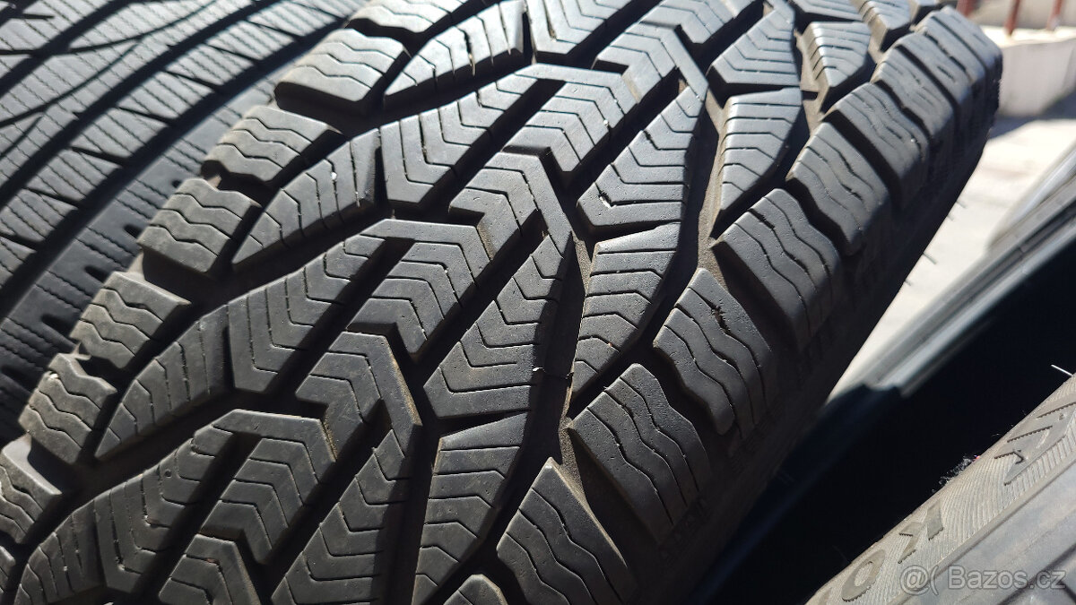 Téměř NOVÁ zimní kola 15" 4x100 Toyota Corolla E12 - 5