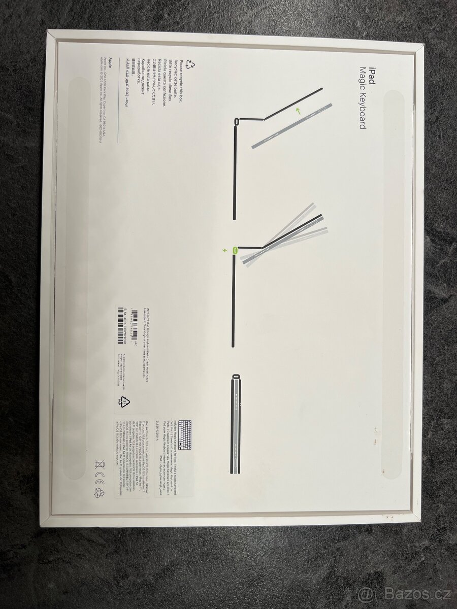 Apple Magic Keyboard 11” ipad Air M4 - 5