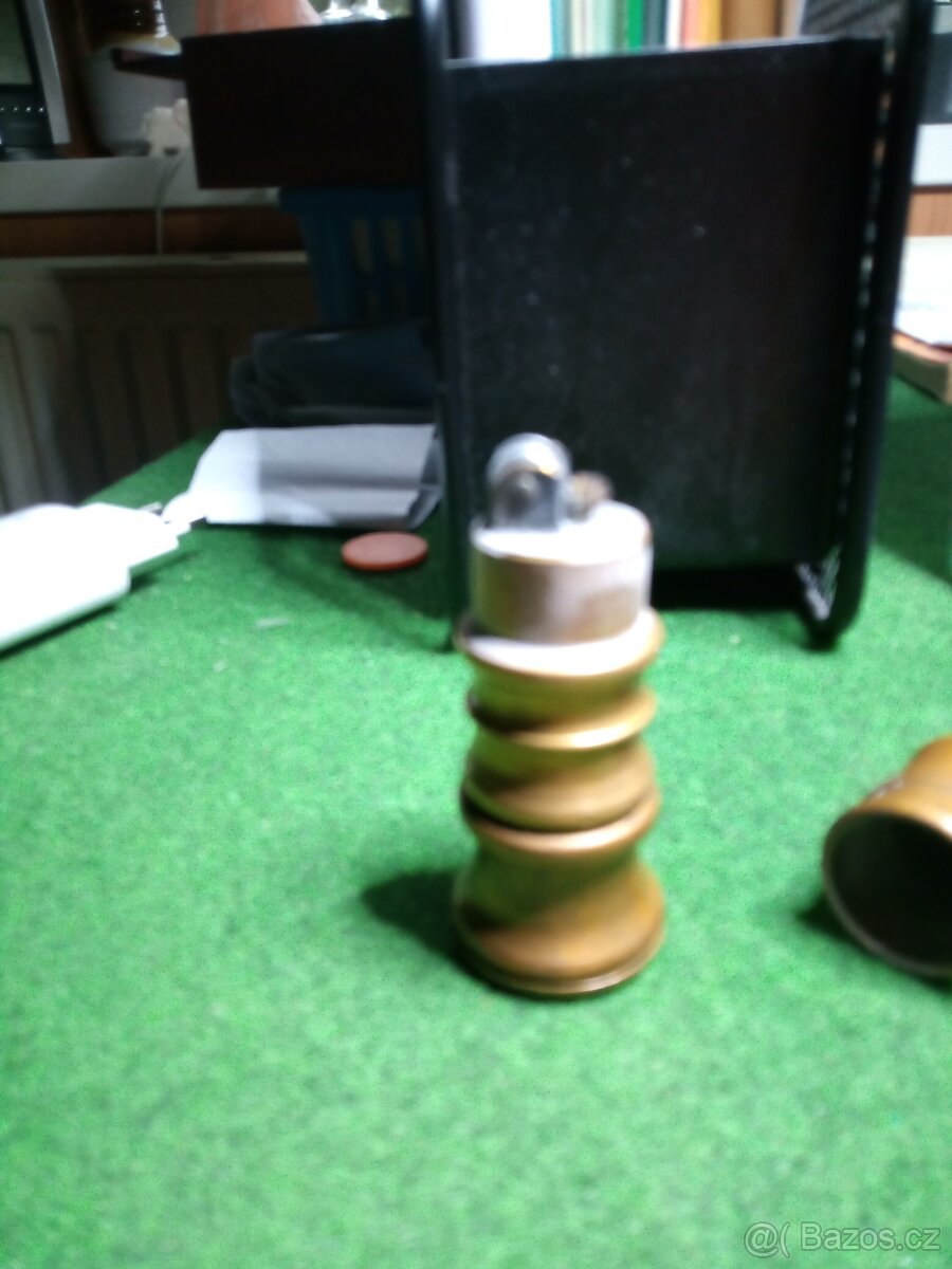 prodám zapalovače - 5