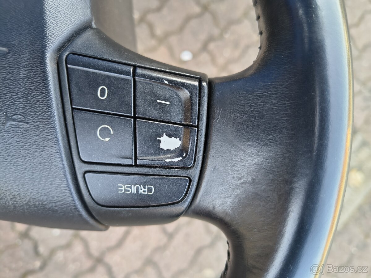 Volant Volvo - 5