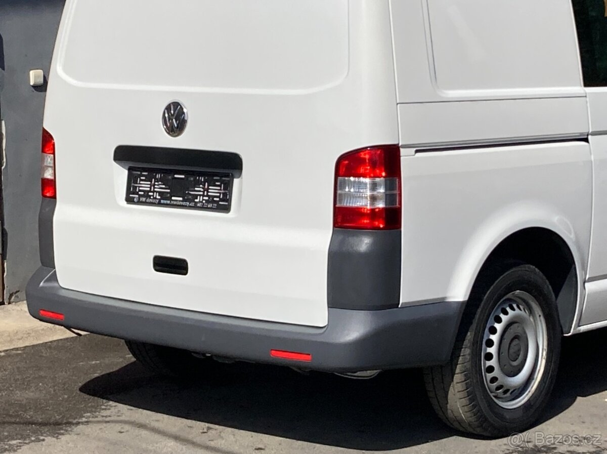 VOLKSWAGEN TRANSPORTER T5 2,0 TDi 4MOTION - 5