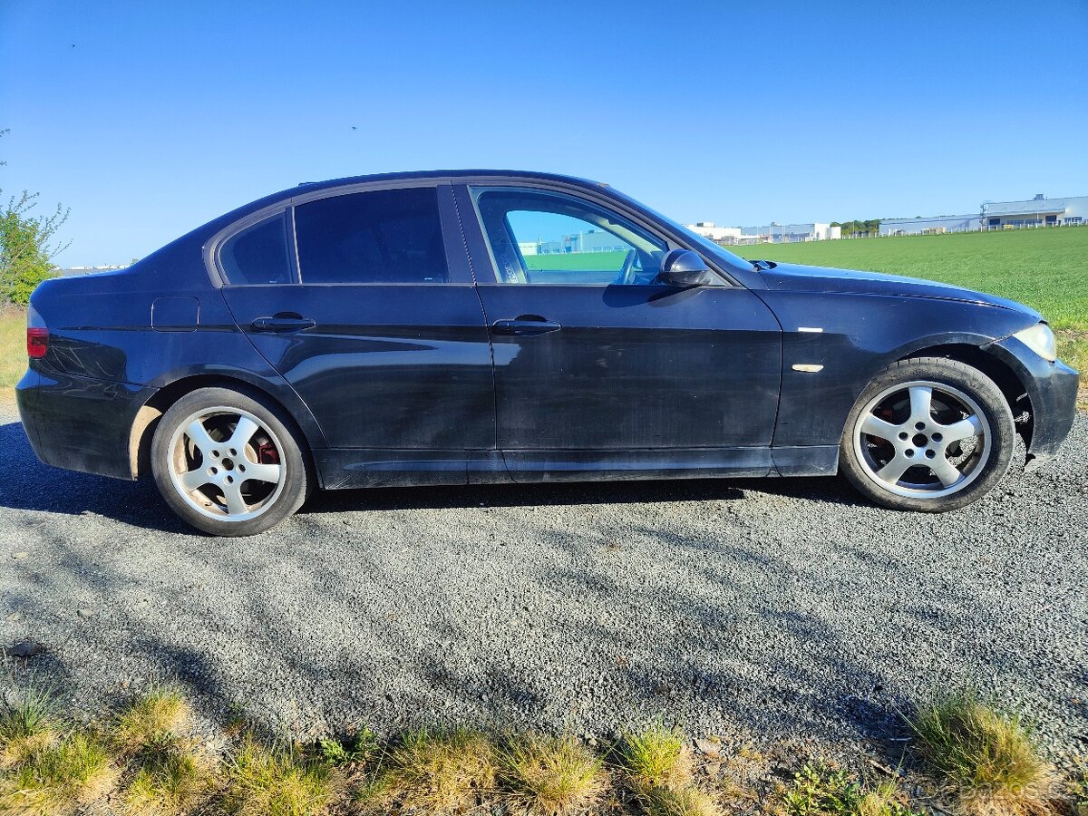 BMW E90 318D 90kw - 5