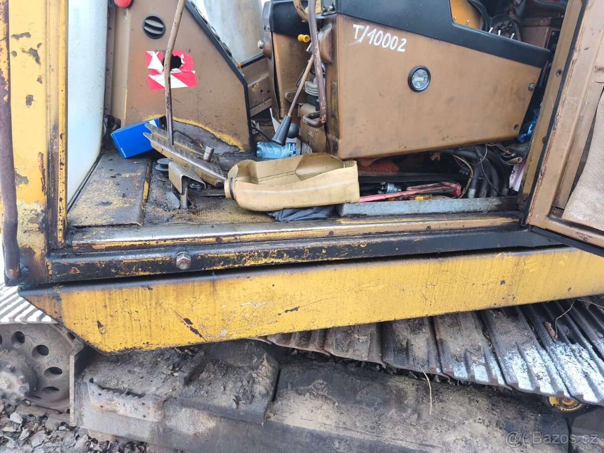CATERPILLAR 215D LC - 5