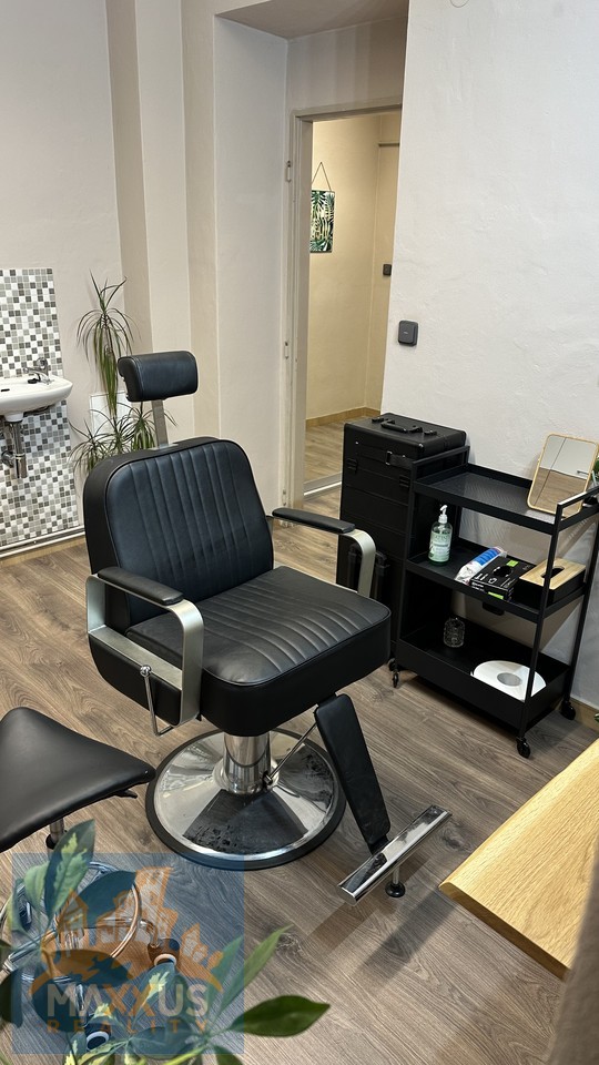 Podnájem křesla na úpravu obočí, ul. Zborovská, Praha 5 - Sm - 5