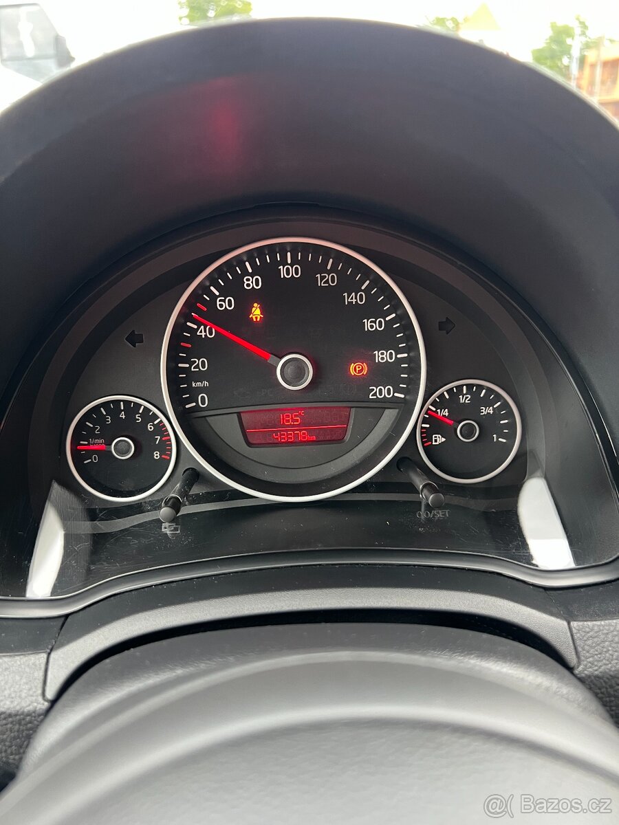 Volkswagen UP 1.0MPi Klima Navi 43 000KM - 5