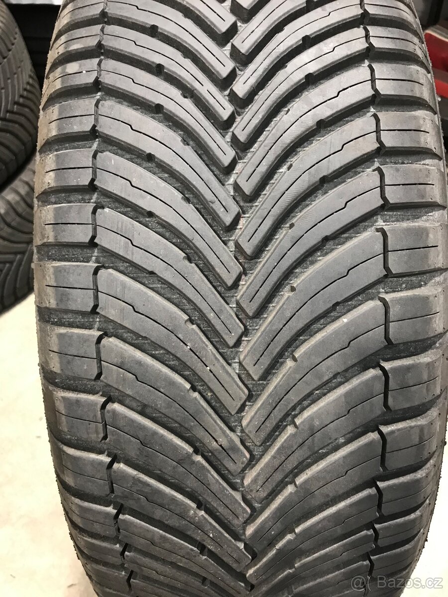215/55R17 celoroční pneu BRIDGESTONE turanza - 5