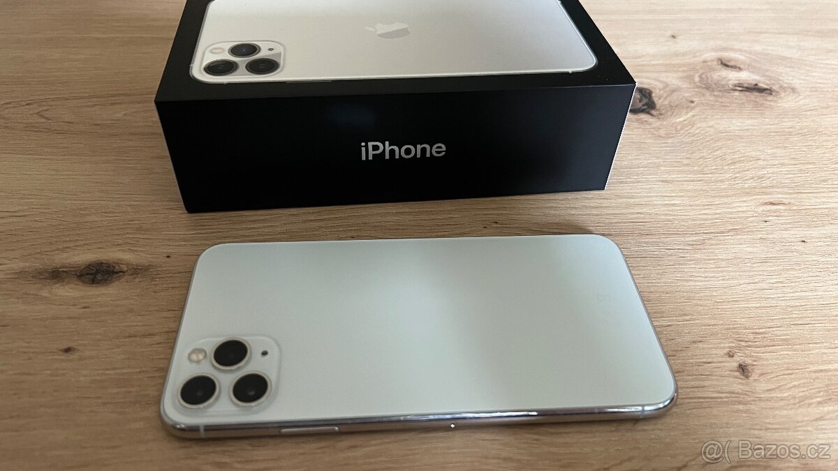 Apple iPhone 11 Pro Max 256GB, příslušenství, 4990Kč - 5