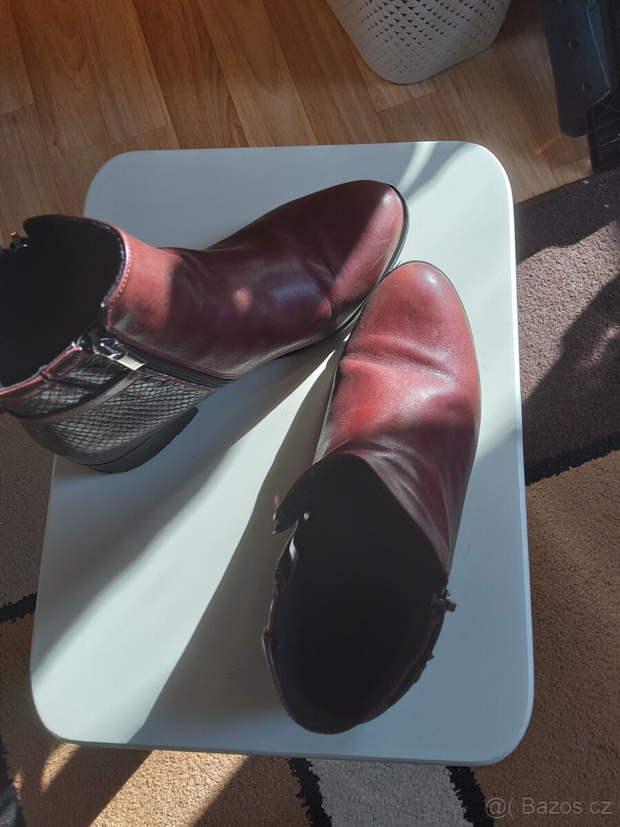 Nádherné kožené kotníčkové boty - 5