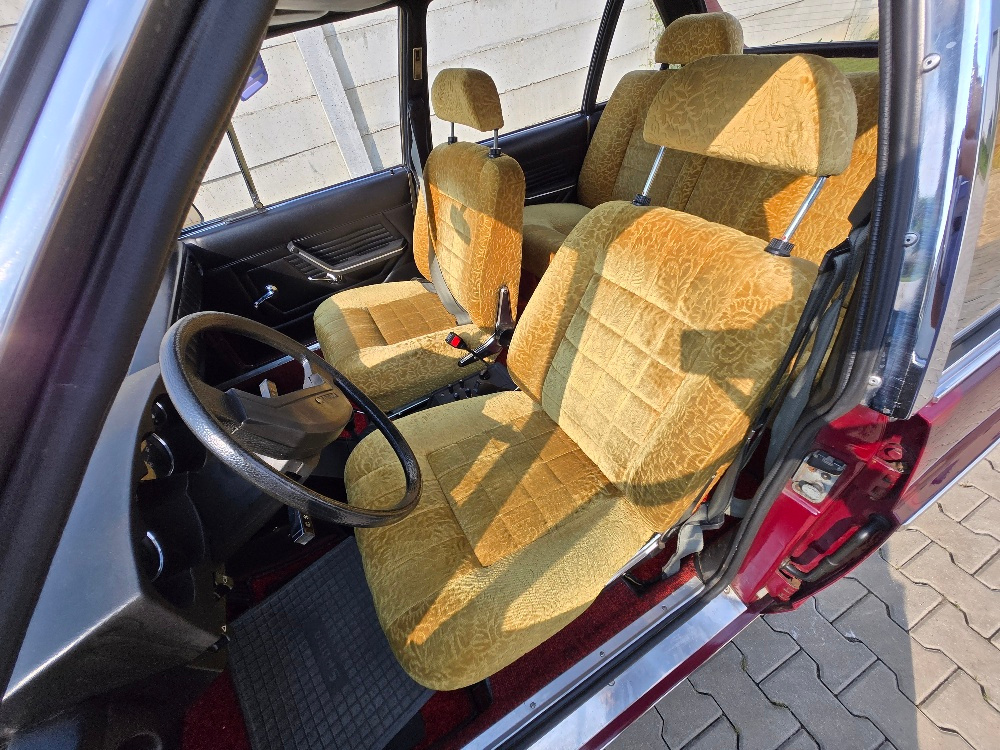 Tatra 613 chromka - rezervováno - 5