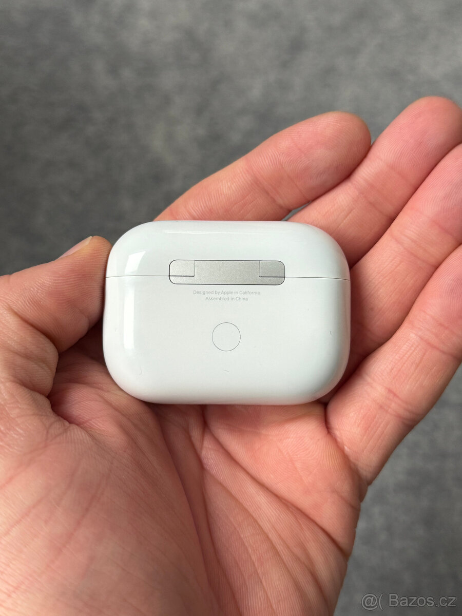 Airpods Pro 2 s MagSafe pouzdrem - 5