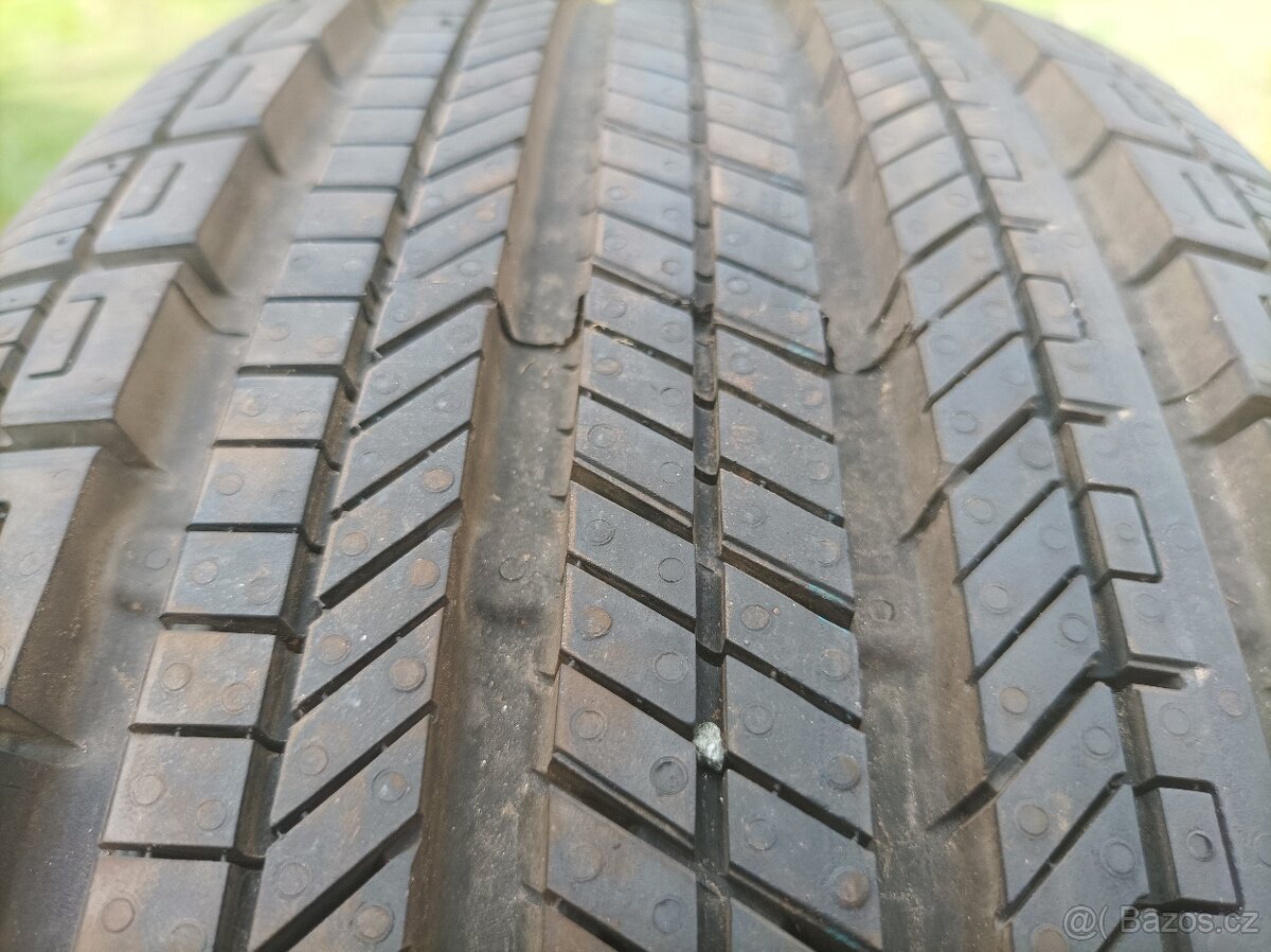 Continental CrossContact 255 70 16 Ford Ranger - 5