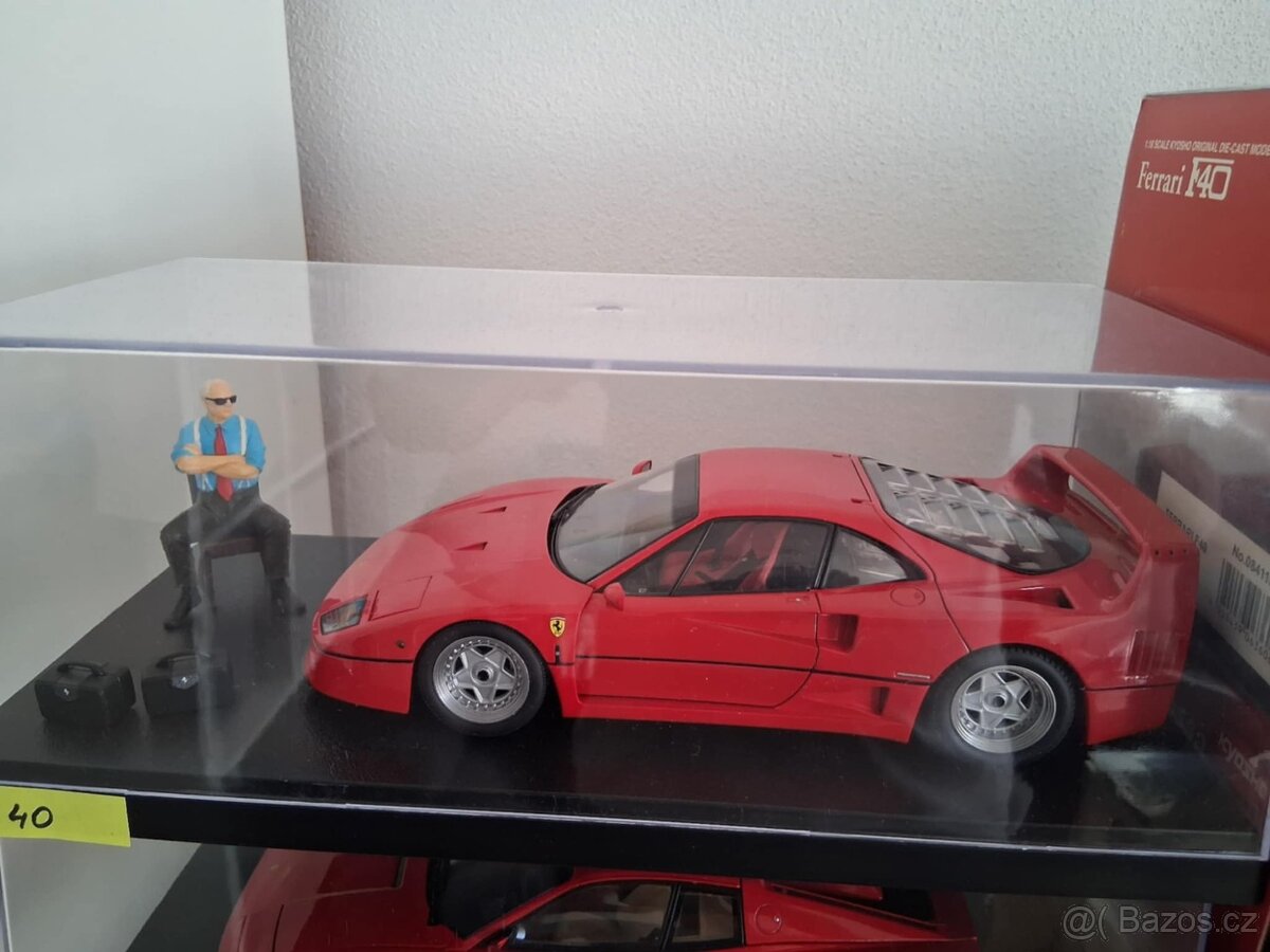 FERRARI 1:18 - 5