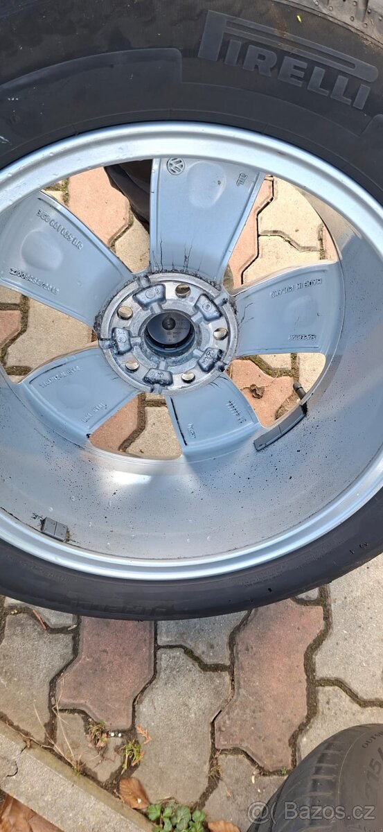 Alu kola 215/55_R17 - 5