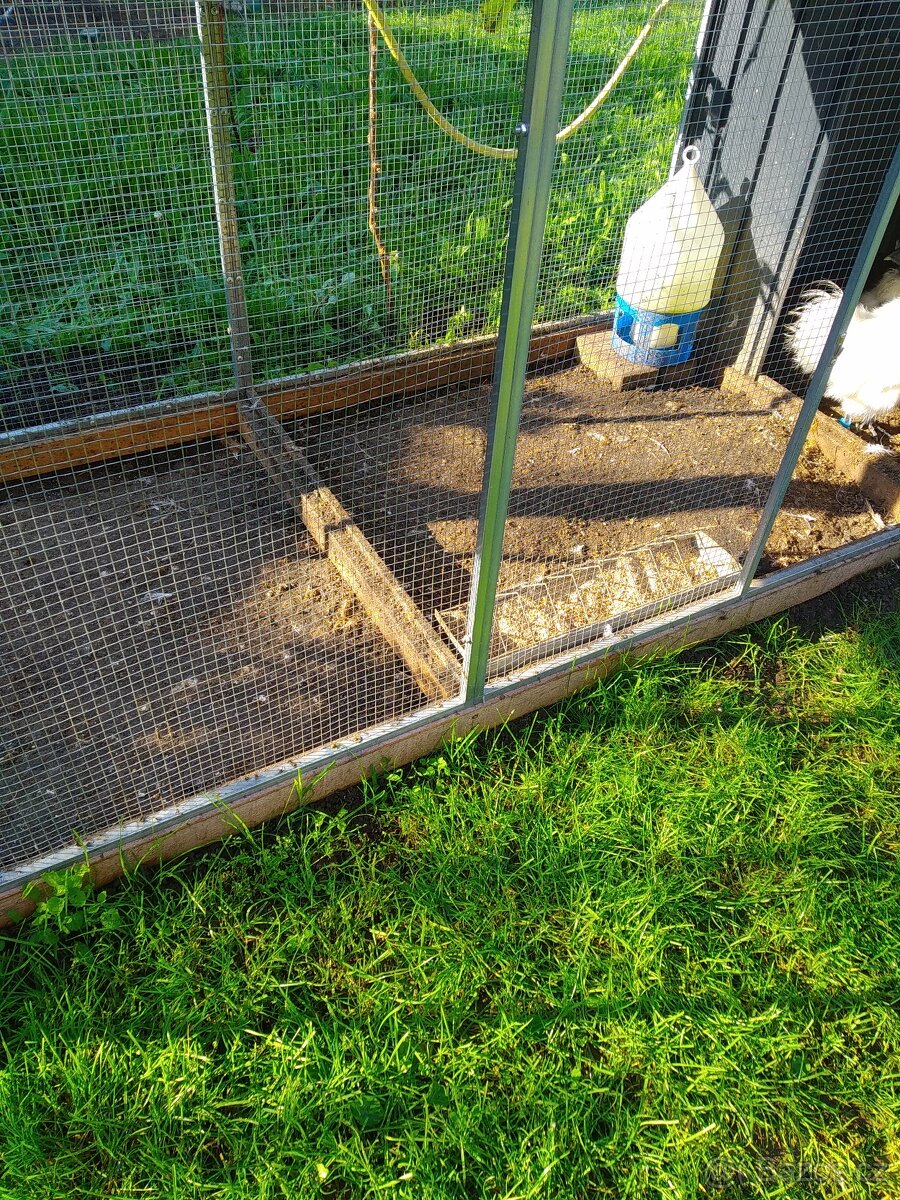 Klec pro kuřata , případně králíky s výběhem - 5