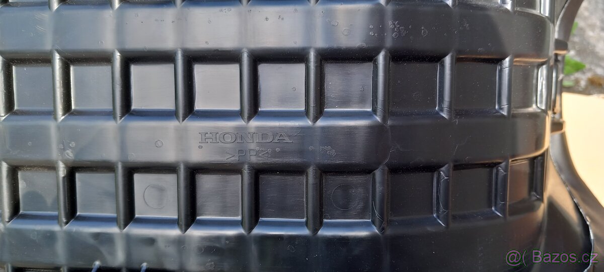 Prodám sedlo na Hondu xl transalp 750