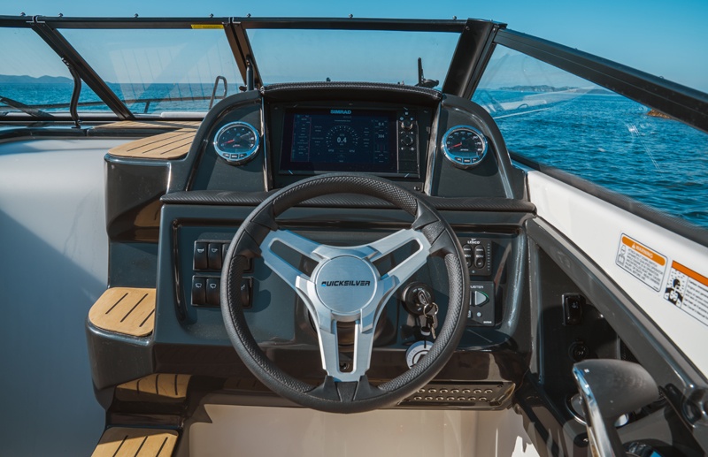 QUICKSILVER Activ 755 CRUISER EXCLUSIVE DELUXE LINE + MERCUR - 5