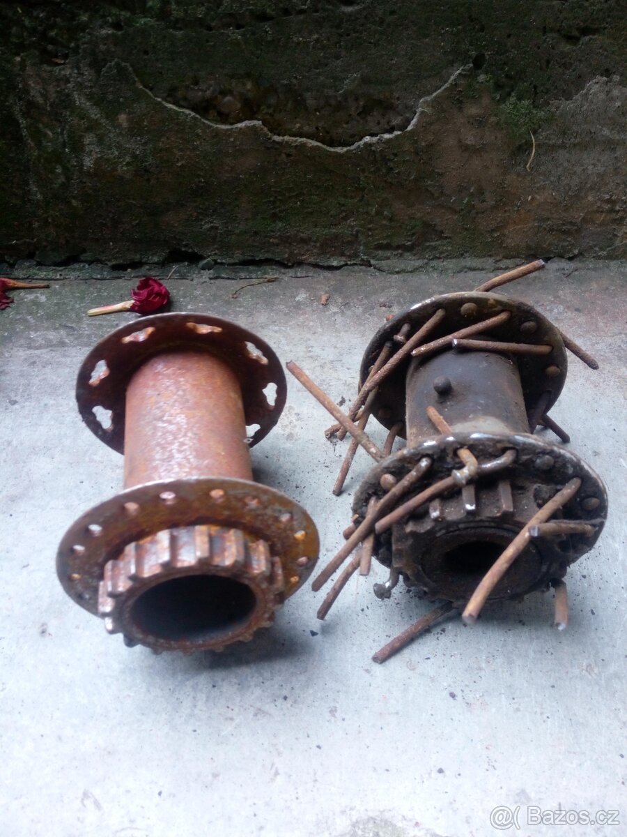 Zbytky Jawa pérák - 5