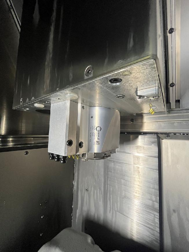 Obráběcí centra - vertikální C 400 - 5