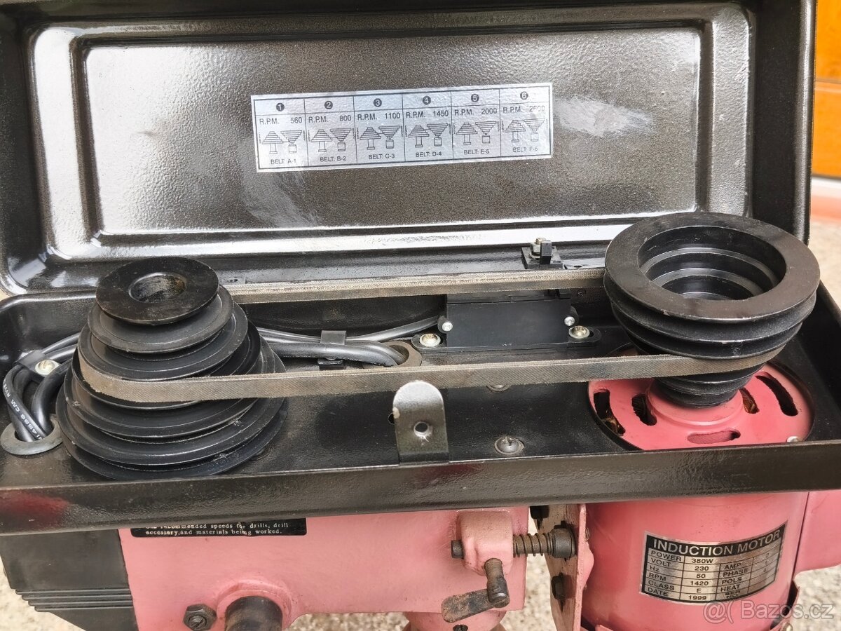 Prodám stolní LITINĚNOU vrtačku T.I.P. DRILLMASTER 15/6 -380 - 5