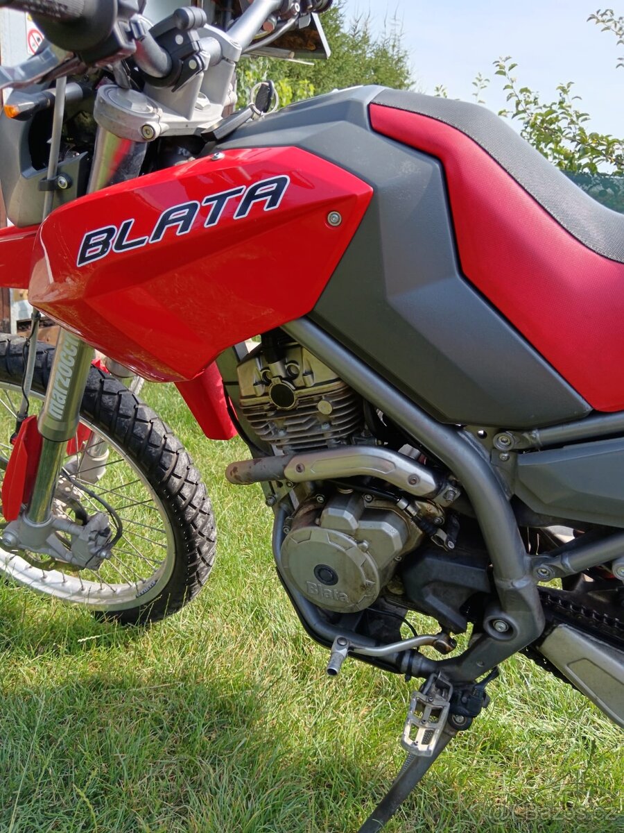 Cestovní enduro Blata 125