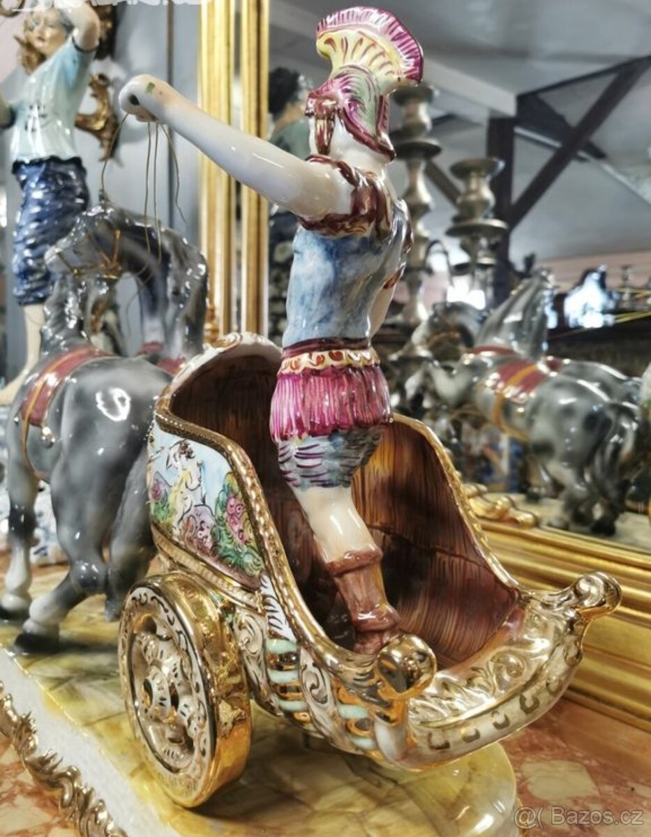 Porcelánová, zlacená socha Capodimonte. Top stav. - 5