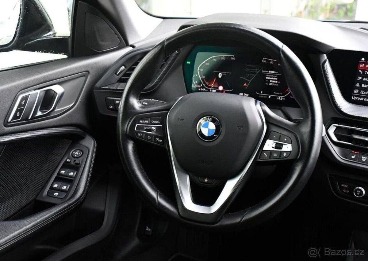 BMW Řada 2 218d NAVI CARPLAY 1M ČR - 5