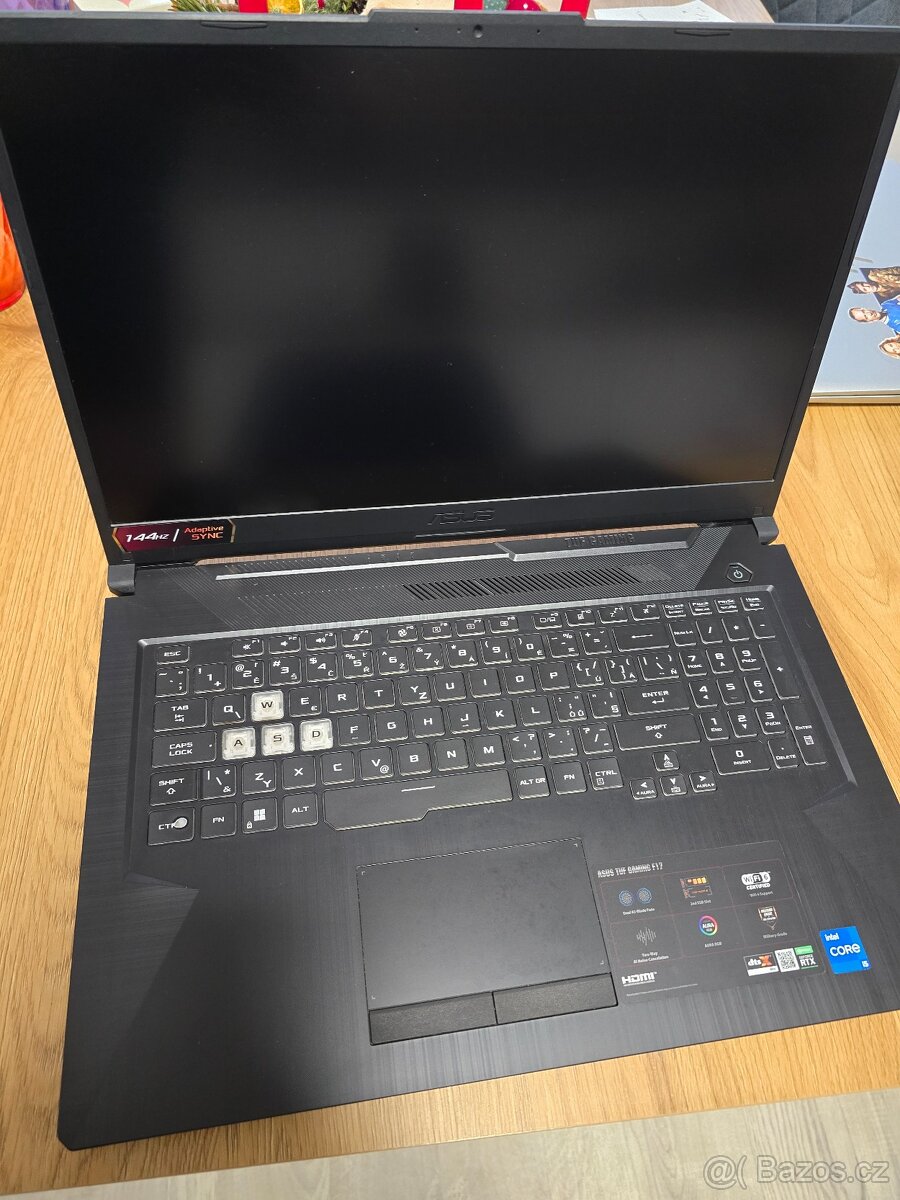 Prodám herní notebook Asus TUF Gaming F17 (FX706HC-HX007W) - 5