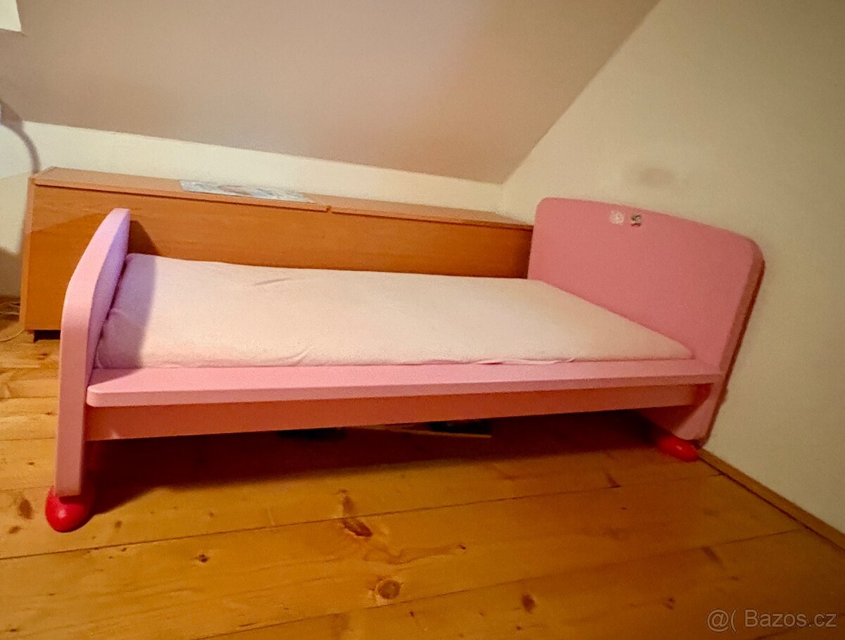Růžová dětská postel a skříň IKEA - 5