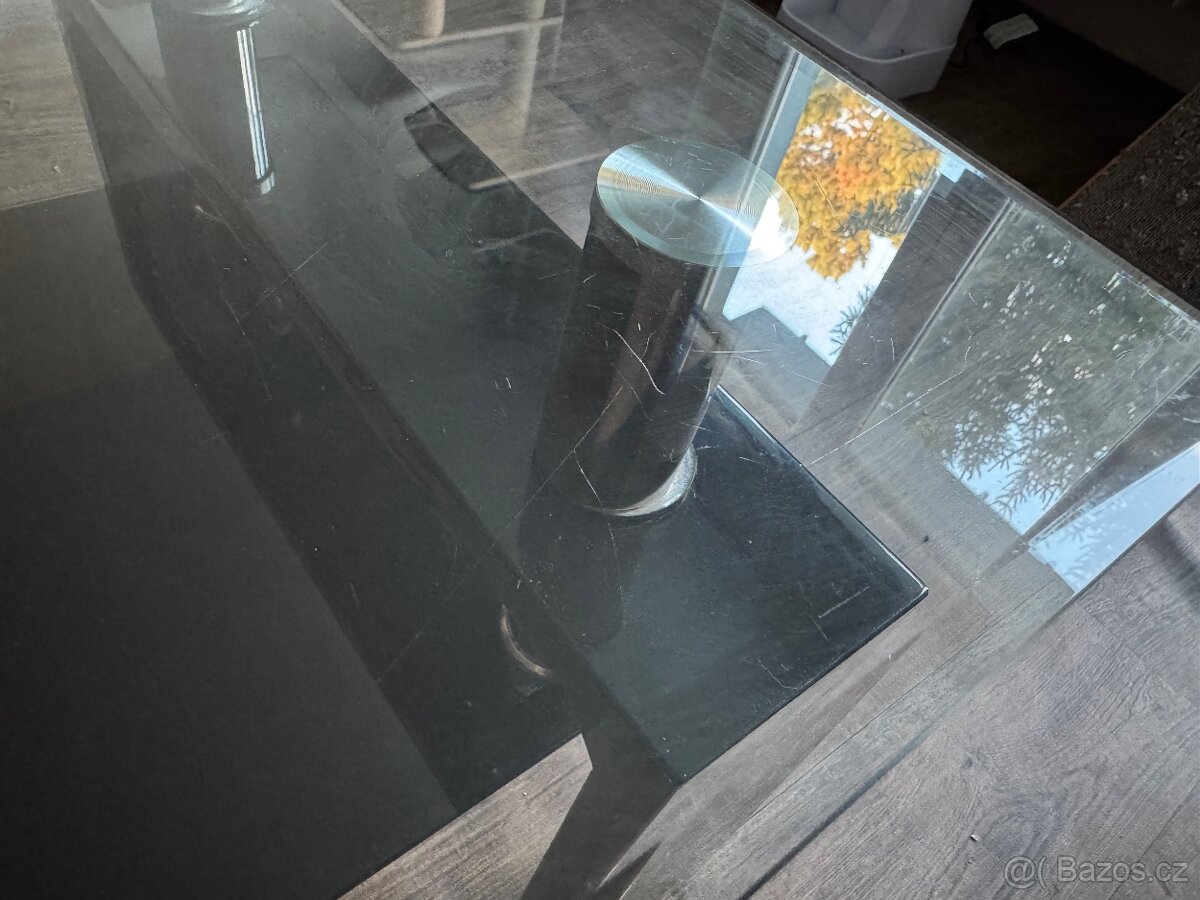 Skleněný konferenční stolek - 5