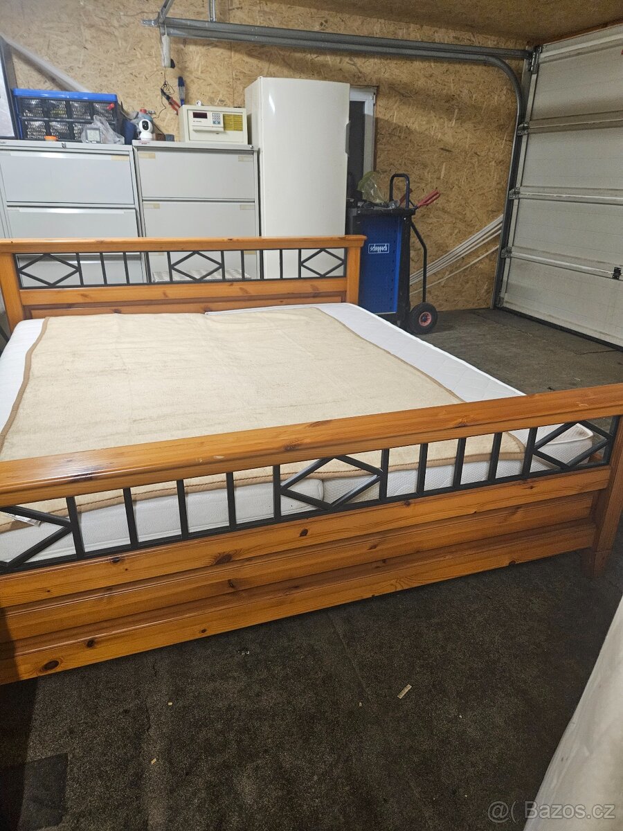 Prodám postel 180x200 s rošty a matrací. - 5