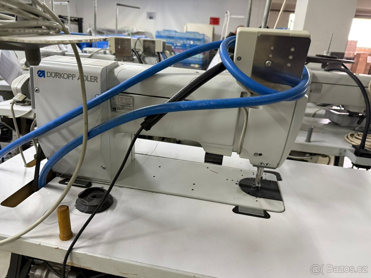 Průmyslové šicí stroje Dürkopp Adler + Jack (71 ks) - 5