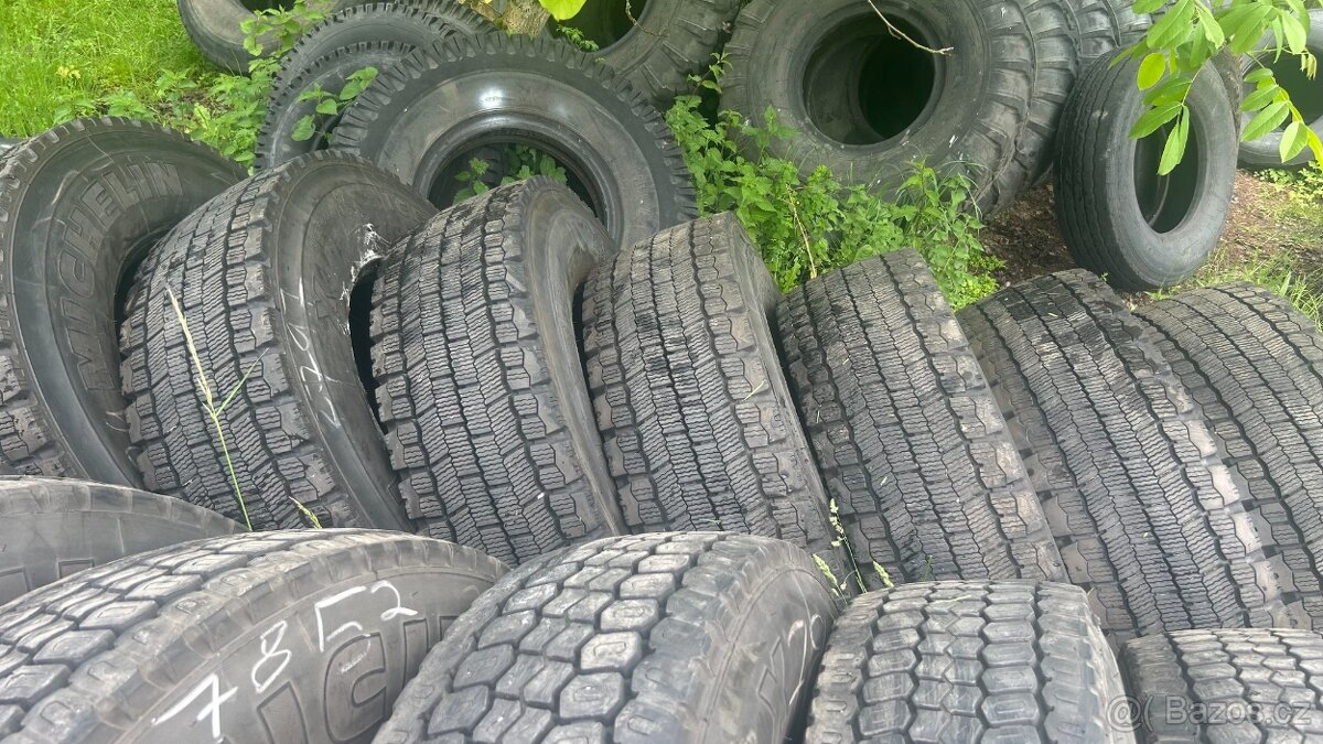 Pneu 295 80 R22,5 - 5