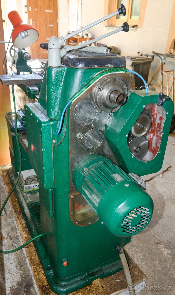 Soustruh SN320/750 - 5
