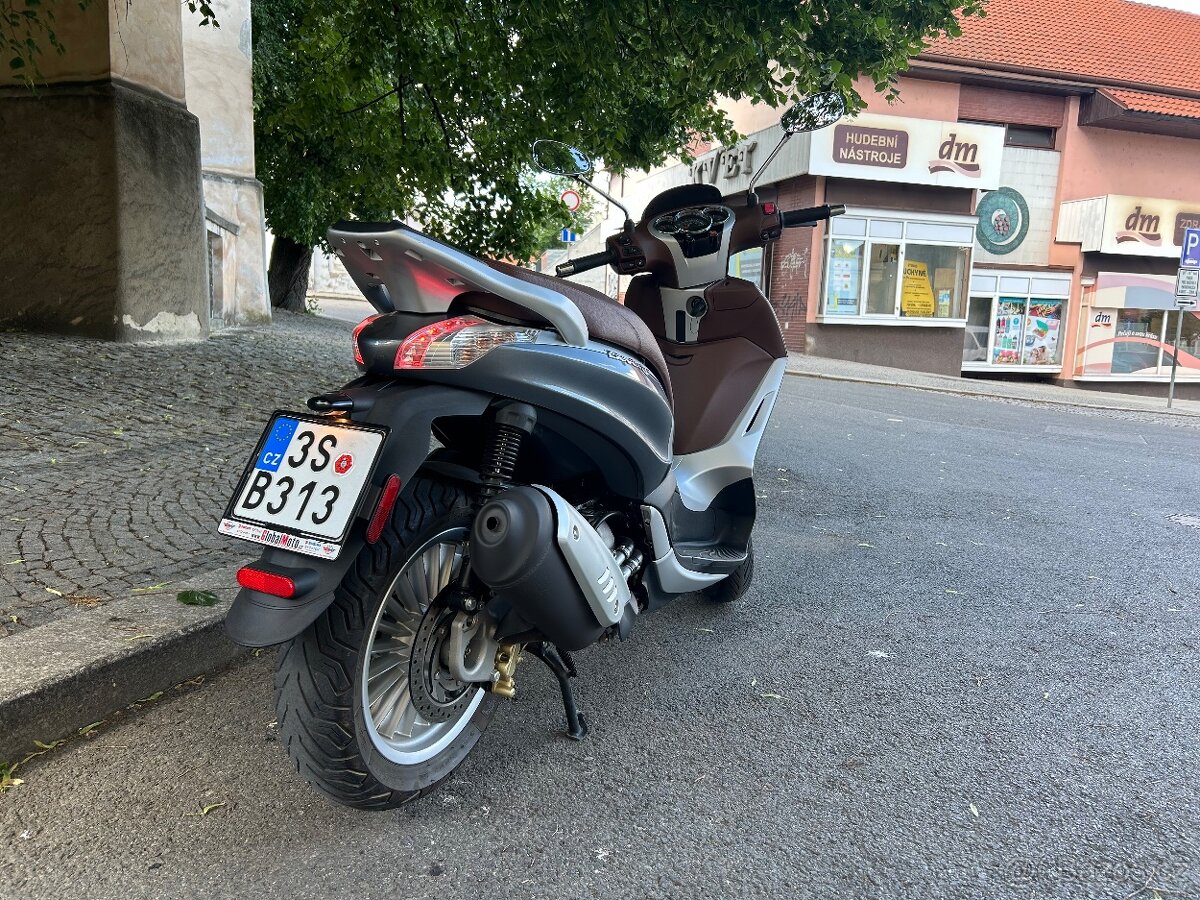Piaggio Beverly 300 i.e. - 5