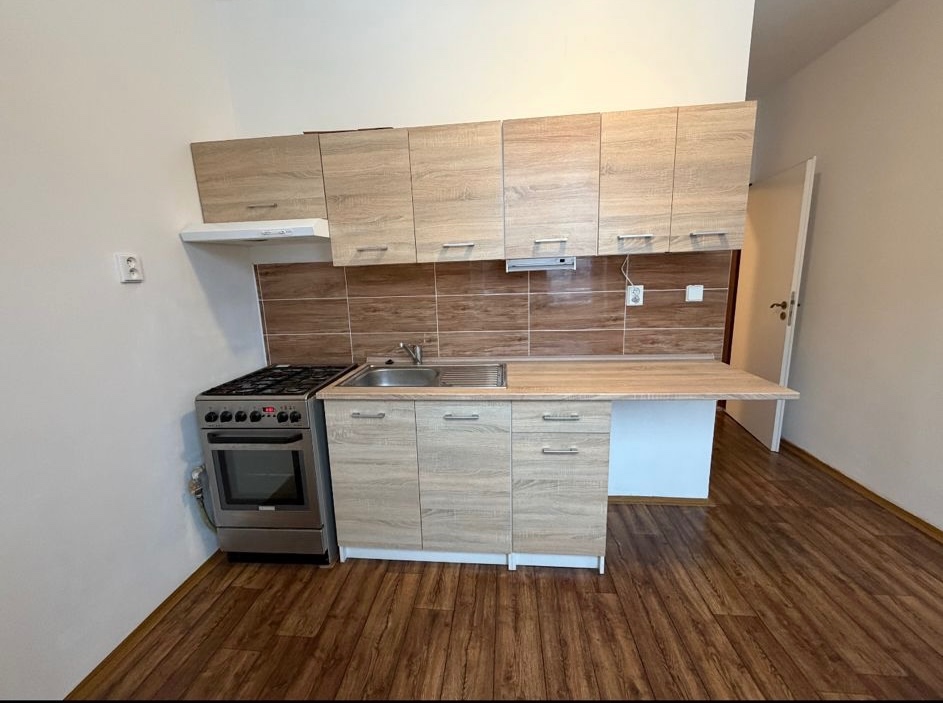 Pronájem bytu 2+1 52 m² Šimkova, Jirkov - 5