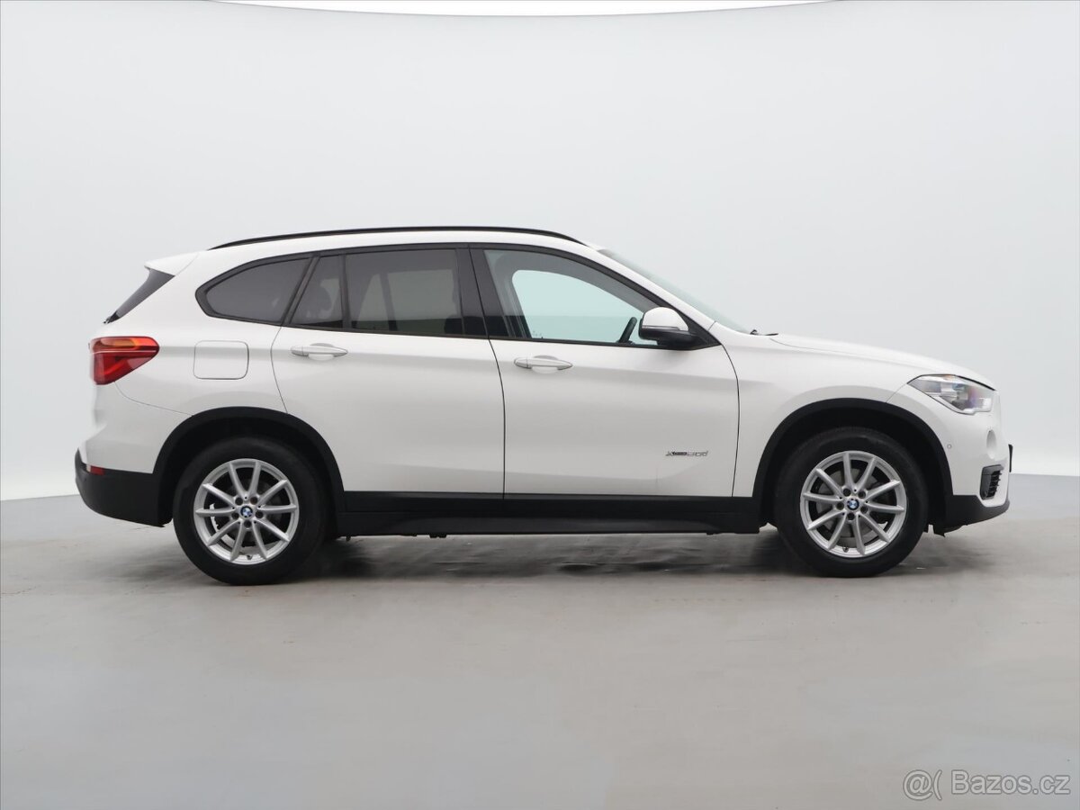 BMW X1 2.0 18d xD Aut CZ Advantage (2016) - 5