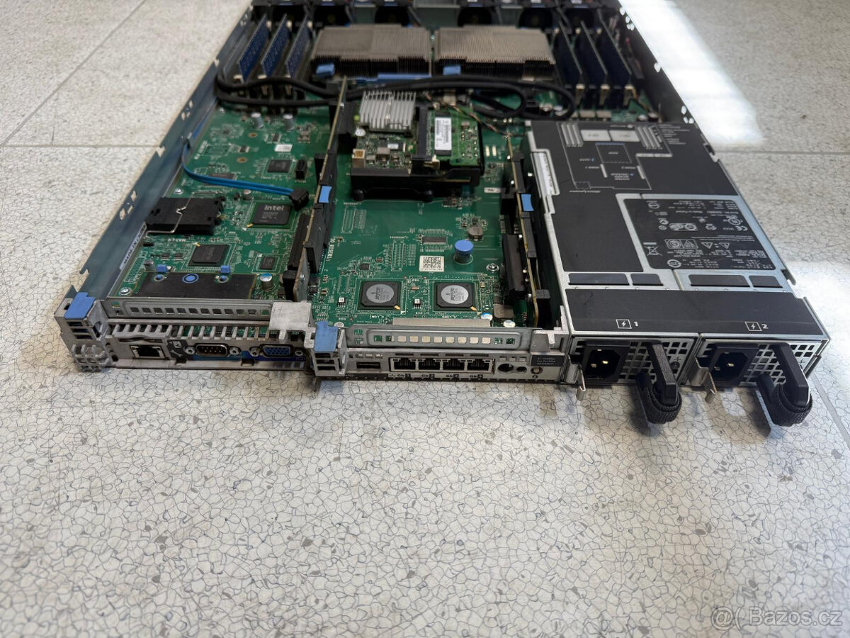 Dell PowerEdge R610 – 2× Xeon 2,4, 12GB RAM, RAID, 2× PSU - 5