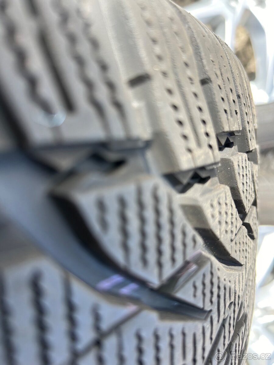 Volvo xc 60, 235/60/18 zimní sada - 5